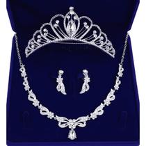 Kit Tiara Coroa + Colar Brinco Debutante Princesa Prateado Kit Tiara Coroa + Colar Brinco Debutante Princesa Prateado