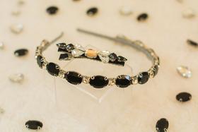 Kit Tiara e Prendedor de Cabelo Pedraria Preto