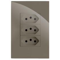 Kit Tomada Tripla 10A 4X2 Brg11222-4Fe Kit Tomada Tripla 10A 4X2 Brg11222-4Fe