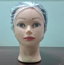 Kit touca de banho plástica descartável leve e prática colorida 100 un.