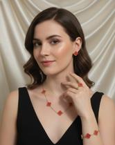 Kit Trevo de 4 Folhas Dourado Choker, Brinco, Pulseira e Anel Kit Trevo de 4 Folhas Dourado Choker, Brinco, Pulseira e Anel