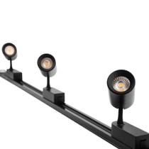 Kit Trilho Eletrificado 1 Metro Preto + 3 Spots Led 7W Branco Frio Lcg Eletro Kit Trilho Eletrificado 1 Metro Preto + 3 Spots Led 7W Branco Frio Lcg Eletro