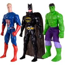 Kit Trio Brinquedos Hulk Capitão America Batmam Traje 29cm