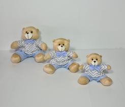 Kit Trio De Ursinhos Para Nicho Urso Lucca Caramelo Chevron Cinza Com Azul - PolyBaby Kit Trio De Ursinhos Para Nicho Urso Lucca Caramelo Chevron Cinza Com Azul - PolyBaby