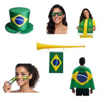 Kit Unissex Torcida Brasil Copa Do Mundo Completo Com Bandeira Vestir Chapéu Óculos Cachecol Vuvuzela Tinta Facial Kit Unissex Torcida Brasil Copa Do Mundo Completo Com Bandeira Vestir Chapéu Óculos Cachecol Vuvuzela Tinta Facial