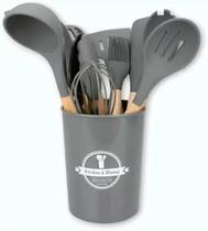 Kit Utensílios de Cozinha 12Pçs - Silicone e Cabo de Madeira- Cinza / Madeira Kit Utensílios de Cozinha 12Pçs - Silicone e Cabo de Madeira- Cinza / Madeira