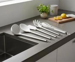 Kit Utensílios em Silicone Vanilla 5pçs Colher, Concha, Espátula e Pegadores Kit Utensílios em Silicone Vanilla 5pçs Colher, Concha, Espátula e Pegadores