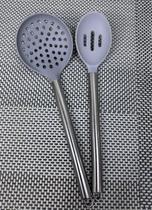 Kits Utensílios de Cozinha Silicone c/ Cabo de Inox Modelos Variados Talheres Kits Utensílios de Cozinha Silicone c/ Cabo de Inox Modelos Variados Talheres
