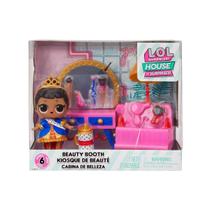 L.O.L. Surpresa! Conjunto de brinquedos O.M.G. House of Surprises Beauty Booth com boneca colecionável Her Majesty e 8 surpresas - ótimo presente para crianças a partir de 4 anos