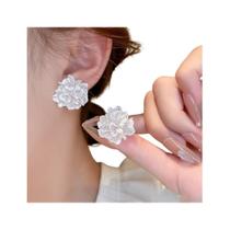 L2060-Brinco Bijuteria Festa Luxo Flor Delicado Chique F0210