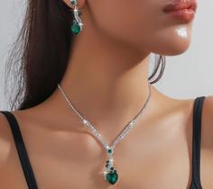 L3250-Conjunto Feminino Colar e Brinco Gota Coração Verde Esmeralda Zirconia Festa Natal Madrinha Formatura Delicado