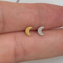LABRET AÇO CIRÚRGICO LUA LISA - 1,2mm - Dourado com PVD LABRET AÇO CIRÚRGICO LUA LISA - 1,2mm - Dourado com PVD