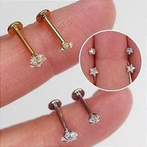Labret em aço cirúrgico com cristal em formato de estrela Labret em aço cirúrgico com cristal em formato de estrela