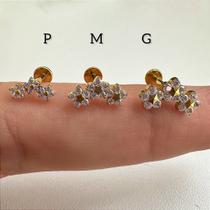 Labret titânio cascata com 3 flores dourado Labret titânio cascata com 3 flores dourado