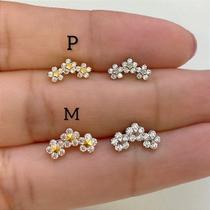 Labret titânio cascata com 3 flores - hipoalergênico