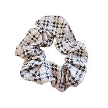 Laçarote Xadrez em Tons Neutros - Outono/Inverno