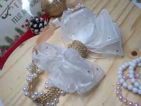 Laço de organza na tiara de strass
