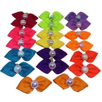 Laço folha cachorro. Lacinho pet shop penteado luxo.