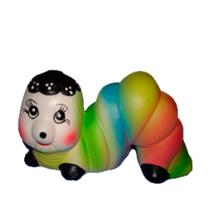 Lagarta em Cerâmica Símbolo de Metamorfose de Casa e Jardim