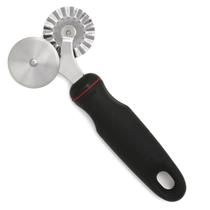 Lâmina de aço inoxidável Norpro Grip-EZ com roda de pastelaria e ravióli Lâmina de aço inoxidável Norpro Grip-EZ com roda de pastelaria e ravióli