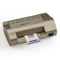 Laminadora easyIDea ML450 Mini para Crachás de 4,5" de Largura Laminadora easyIDea ML450 Mini para Crachás de 4,5" de Largura