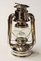 Lâmpada a óleo Dietz 76 niquelada 25 cm 235 ml de combustível Lâmpada a óleo Dietz 76 niquelada 25 cm 235 ml de combustível
