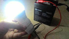 Lâmpada bulbo 12volts 9W de potencia liga na bateria de carros