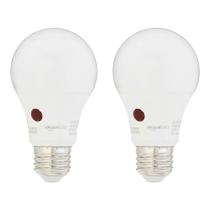 Lâmpada LED Amazon Basics A19 Sensor Dusk to Dawn 9W