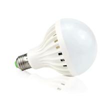 Lâmpada Led Bivolt E27 Cor Branco Neutro Casa Decoração 9W Lâmpada Led Bivolt E27 Cor Branco Neutro Casa Decoração 9W
