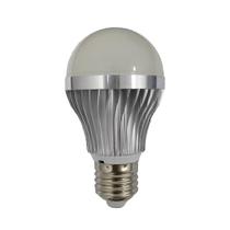 Lâmpada Led Celuz Hi Power E27 Bulbo 7W 560 Lumens 3000K