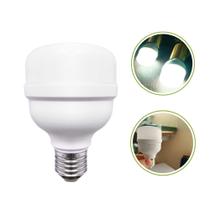 Lâmpada Super LED Ultra Bulbo Alta Potência 20W 1600 Lumens 6500K Branco Frio E27 Bivolt Q520W