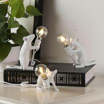 Lâmpadas Itália Designer Lâmpadas de mesa de resina de rato branco - SANLIN BEANS