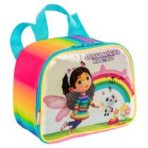Lancheira Infantil Escolar Passeio Feminina A Casa Mágica da Gabby Fadas Lancheira Infantil Escolar Passeio Feminina A Casa Mágica da Gabby Fadas