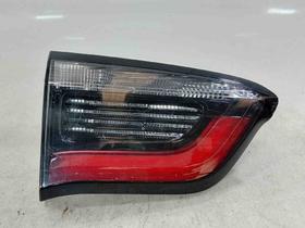 LANTERNA DA TAMPA ESQUERDA Jeep COMPASS 2.0 2017 LANTERNA DA TAMPA ESQUERDA Jeep COMPASS 2.0 2017