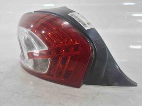 LANTERNA ESQUERDA Peugeot 208 ACTIVE 1.5L 2015 LANTERNA ESQUERDA Peugeot 208 ACTIVE 1.5L 2015