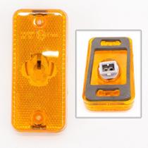 Lanterna Lateral Iveco Stralis Laranja com Soquete - Pradolux Lanterna Lateral Iveco Stralis Laranja com Soquete - Pradolux