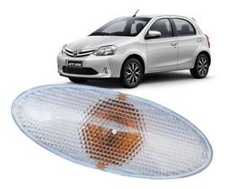 Lanterna Pisca de Paralama Toyota Etios