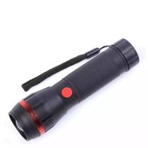 Lanterna Portátil com Foco Resistente e Compacta Lanterna Portátil com Foco Resistente e Compacta