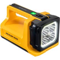 Lanterna Recarregável Pelican Modelo 9050 - 3369 Lumens