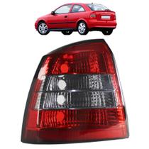 Lanterna Traseira Astra Hatch 99 00 01 02 FUMÊ Lado Esquerdo Lanterna Traseira Astra Hatch 99 00 01 02 FUMÊ Lado Esquerdo