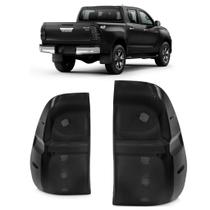 Lanterna Traseira Hilux Pickup Sr 2016 2017 A 2018 Fumê Estriada Acrílico Carcaça Preta Lanterna Traseira Hilux Pickup Sr 2016 2017 A 2018 Fumê Estriada Acrílico Carcaça Preta
