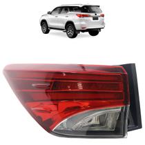 Lanterna Traseira Hilux Sw4 2016 2017 2018 2019 2020 Led Canto Lente Lisa Acrílico Carcaça Preta Lanterna Traseira Hilux Sw4 2016 2017 2018 2019 2020 Led Canto Lente Lisa Acrílico Carcaça Preta