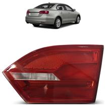 Lanterna Traseira Jetta 2011 2012 2013 2014 Bicolor PortaMalas Lente Estriada Acrílico