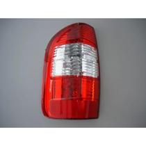 LANTERNA TRASEIRA LD para S10 01/ CLARO ESTRIADA LD (CRISTAL