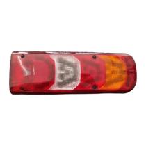 LANTERNA TRASEIRA LED PRADOLUX C/VIGIA MB ACTROS/ATEGO ACRILICO 24V - LE PL09123469 Única