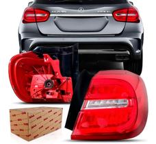 Lanterna Traseira Mercedes GLA / 2015 A 2017 Lado Esquerdo (Motorista) Com LED Plug Redondo Lanterna Traseira Mercedes GLA / 2015 A 2017 Lado Esquerdo (Motorista) Com LED Plug Redondo