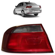 Lanterna Traseira Voyage G6 2013 2014 2015 2016 Bicolor Fumê Canto Lente estriada Acrílico