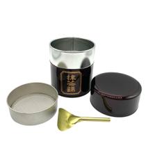 Lata para Matcha 野口熊太郎茶園 150 g Vermelho Escuro com Peneira Lata para Matcha 野口熊太郎茶園 150 g Vermelho Escuro com Peneira