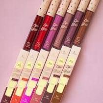 Latika - Gloss Labial de Alta Cobertura e Pigmentação