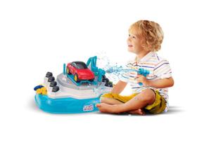 Lava Rápido Mini Shop Car c/ Água e Elevador Magic Toys